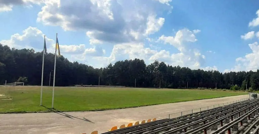 стадіон у Новояворівську