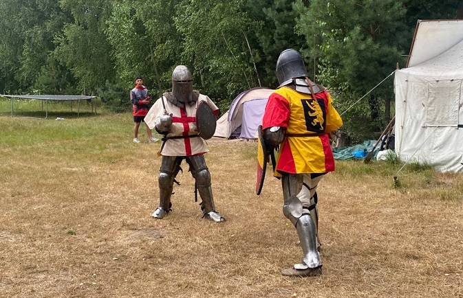 У Луцькому районі молодь навчають середньовічного бою (фото)