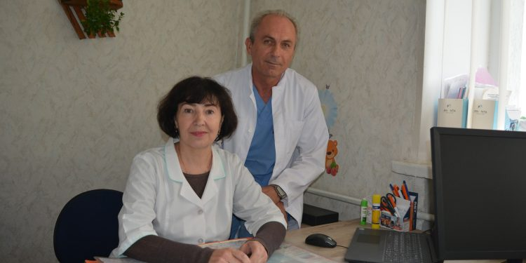 Сімейство у білих халатах: волинське подружжя майже 30 років працює в одній лікарні