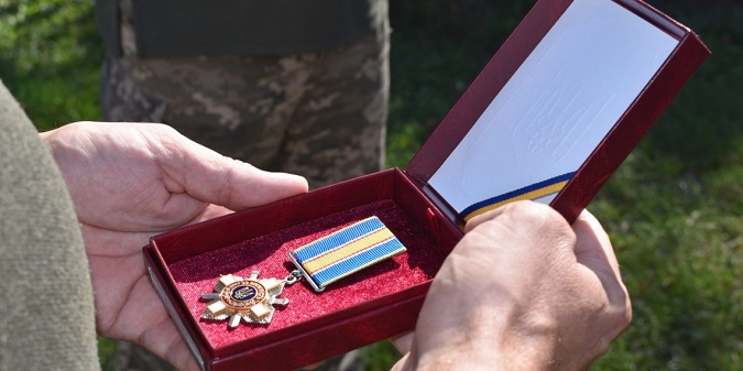 Рідним загиблих захисників з Волині вручили їх посмертні нагороди «За мужність» (фото)