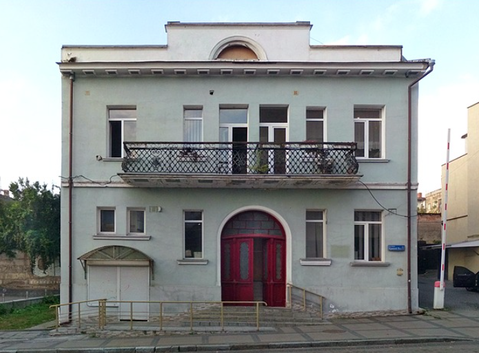 Стоїть майже 100 років: будинок на Кривому Валу був найбільшим готелем в Луцьку (фото)