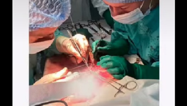 Врятували від ампутації: медики протезували 10 см артерії молодому волинянину (фото 18+)