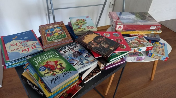 На Волині збирають книги та настільні ігри для бібліотек у Миколаєві