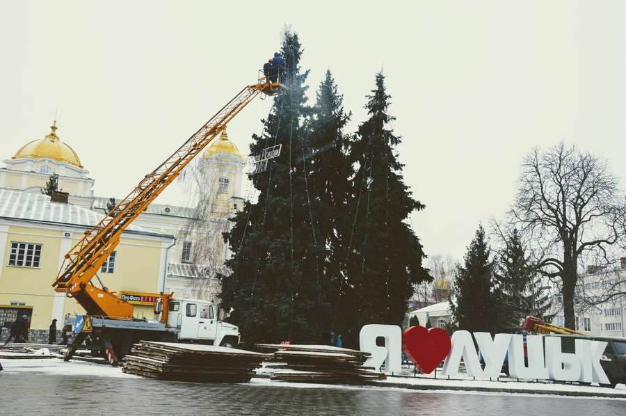 У Луцьку оголосили конкурс на найкраще оформлення головної різдвяної ялинки