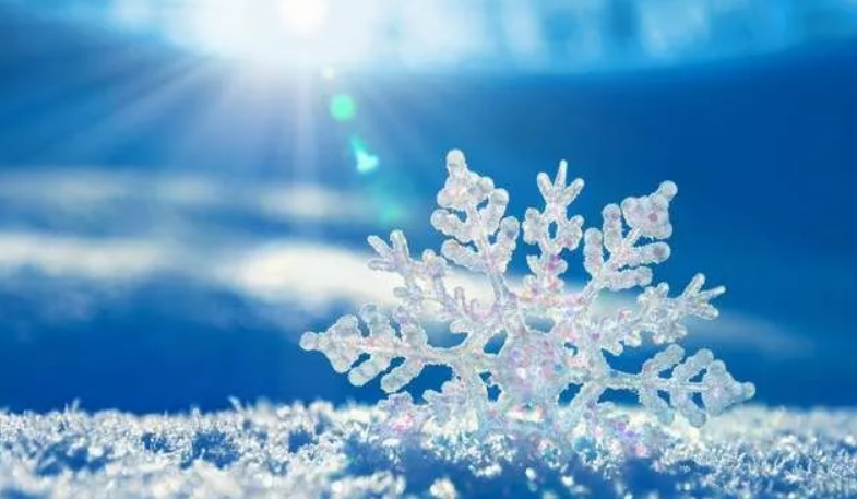 Діамантовий пил: чи може в безхмарний день випасти сніг (відео)