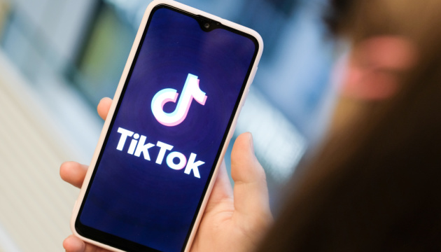 TikTok виявив понад 12 тисяч акаунтів, які поширювали російські фейки