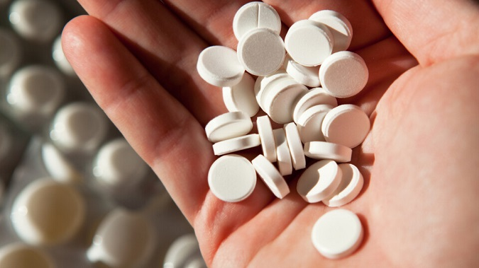 Ковтнула 80 таблеток: на Волині 13-річна намагалася скоїти самогубство