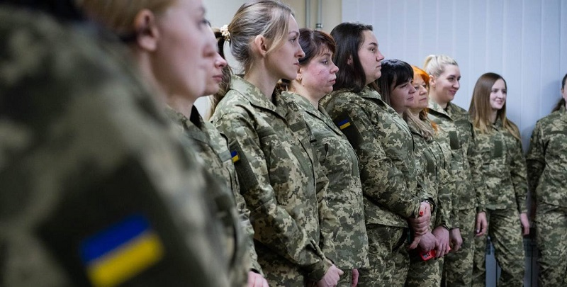 У ЗСУ вперше почали видавати жіночу військову форму (фото)