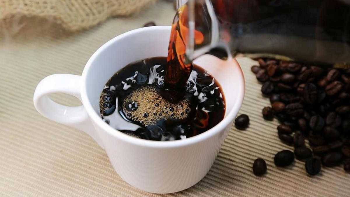 Обирайте чорну каву: назвали п'ять причин, чому краще пити саме цей напій