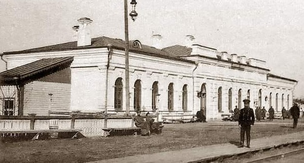 Якою була залізниця у Володимирі понад 100 років тому