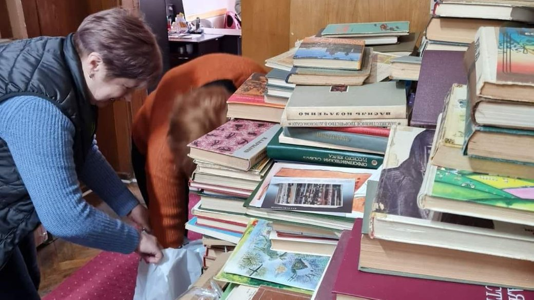 З початку року лучани здали на макулатуру 378 кілограмів російськомовних книг
