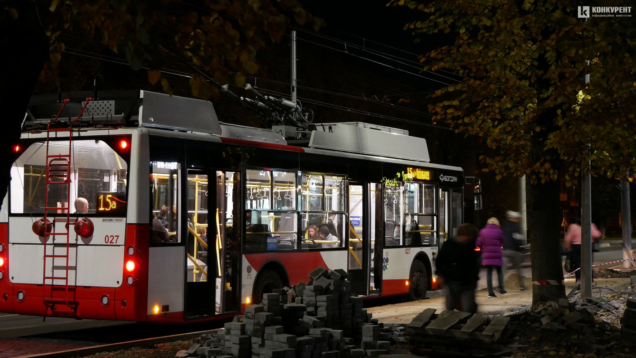У Луцьку розповіли, чому немає тролейбусів у вечірні години (фото)