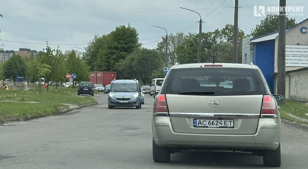 У Луцьку на вулиці Карпенка-Карого змінили рух транспорту: як їздити тепер